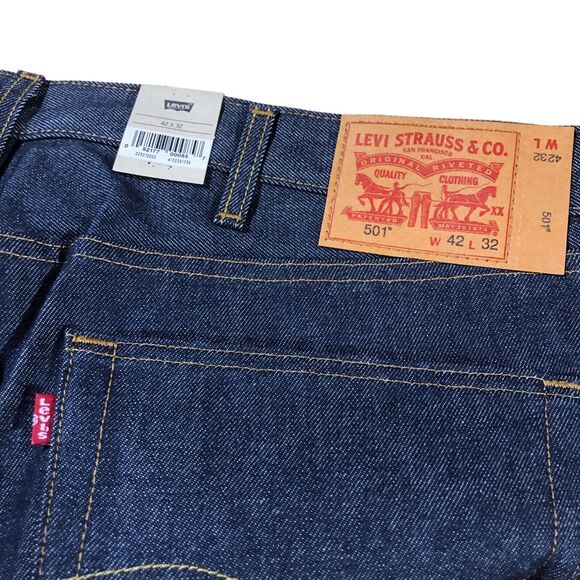 NEW Levi's 501 Original Shrink to Fit Jeans Blue Button Fly Straight Mens 42x32 - Picture 6 of 10